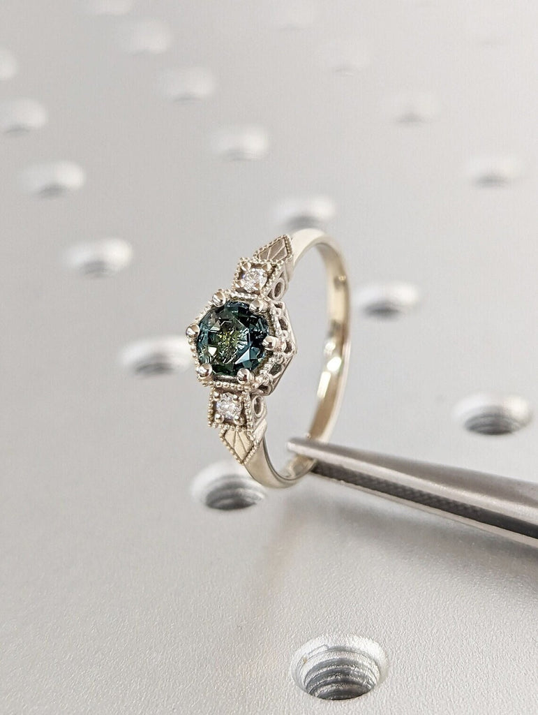 Peacock Sapphire Promise Ring Gold, Round Cut Engagement Dainty Sapphire Ring, Art Deco Ring, Green Gemstone Statement Ring Anniversary Gift