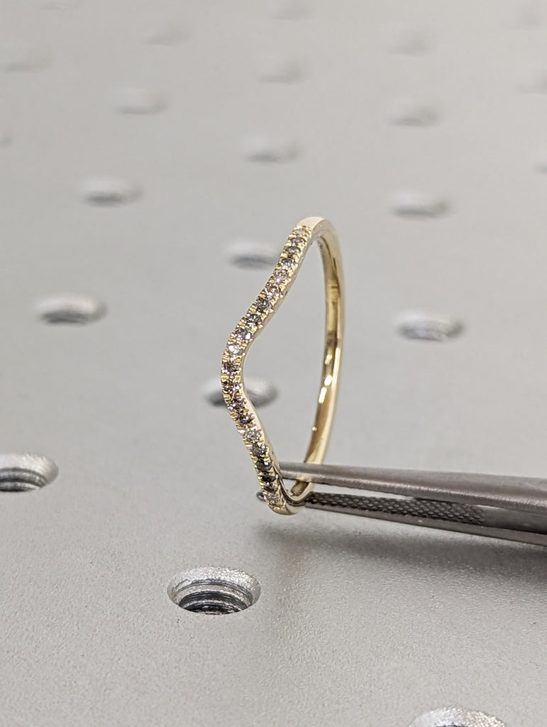 Gradient Salt and Pepper Diamond 14K Yellow Gold Matching Curve Wedding Band