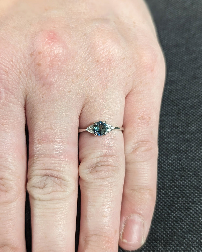 Vintage Peacock Sapphire Engagement Ring | Round Cut Blue Green Teal Sapphire Diamond Cluster | Moissanite Anniversary Cluster | Minimalist