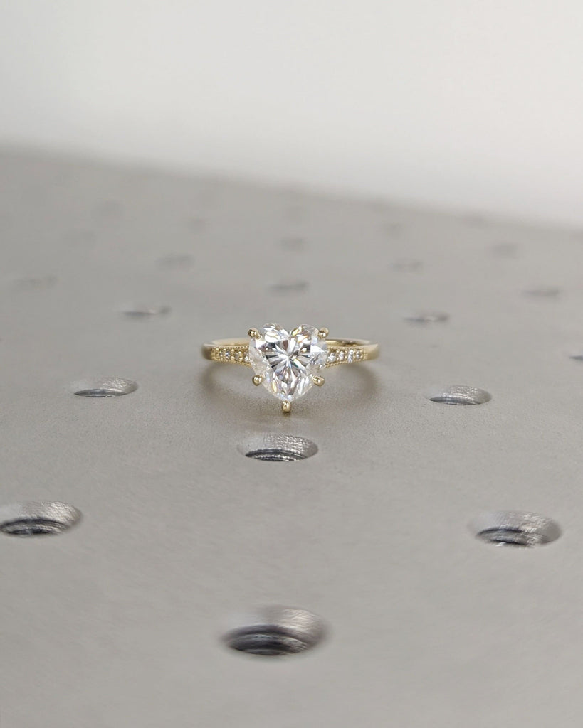 14K Solid Gold Engagement Ring / Heart Moissanite Diamond Wedding Ring / Moissanite Engagement Ring / Dainty Ring / Promise ring / Real Gold