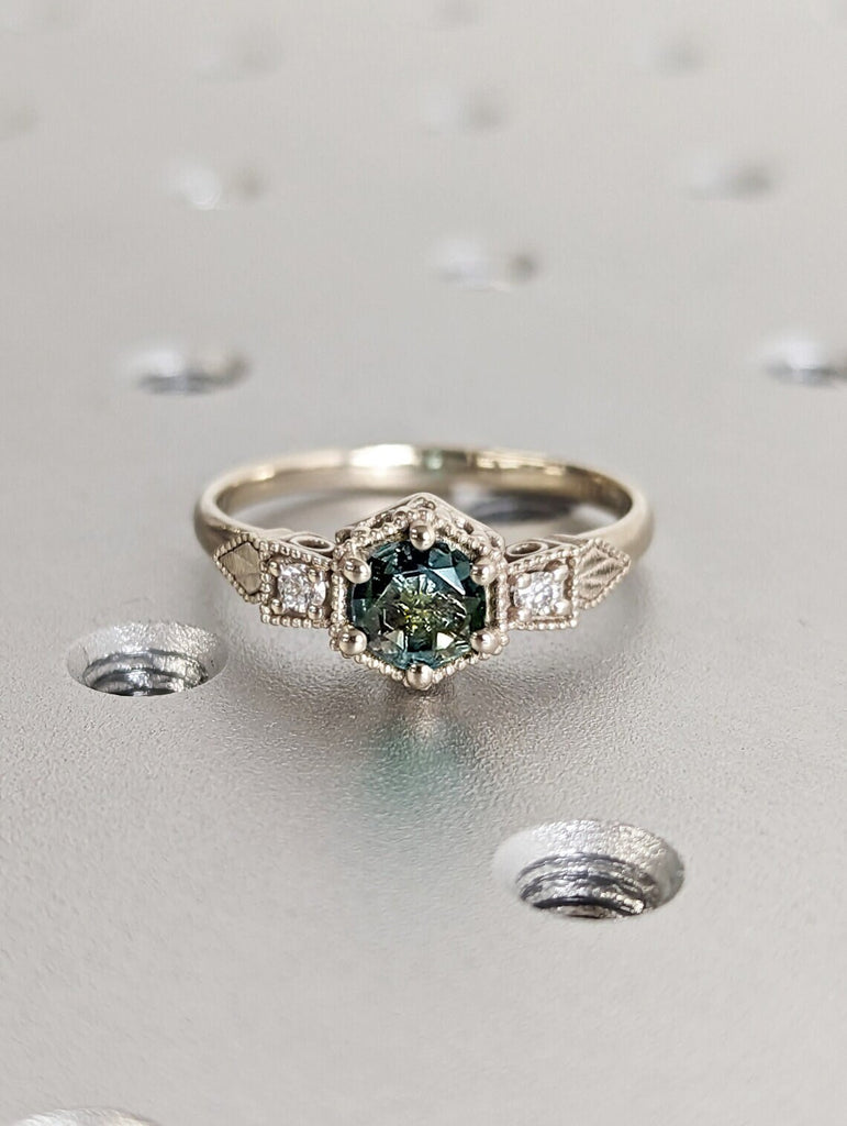 Peacock Sapphire Promise Ring Gold, Round Cut Engagement Dainty Sapphire Ring, Art Deco Ring, Green Gemstone Statement Ring Anniversary Gift