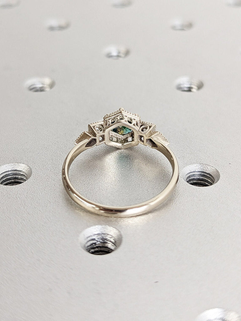 Peacock Sapphire Promise Ring Gold, Round Cut Engagement Dainty Sapphire Ring, Art Deco Ring, Green Gemstone Statement Ring Anniversary Gift