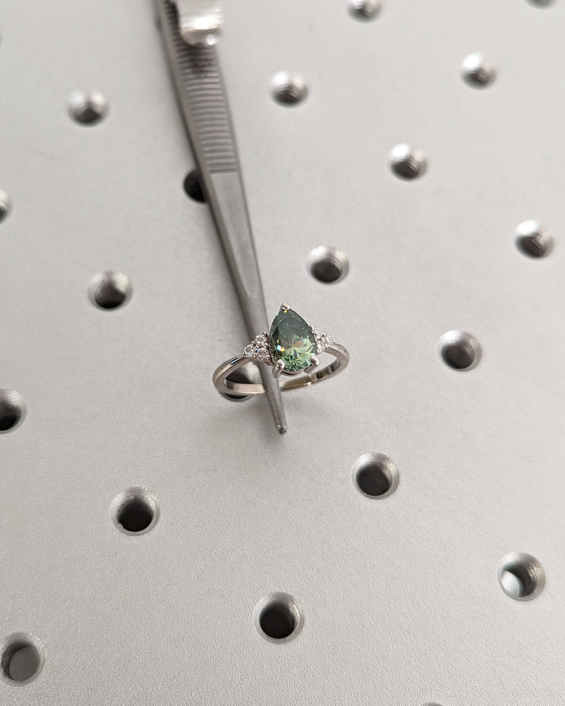 Pear Green Moissanite Engagement Ring, Heavenly Wedding Ring, Cyan Blue Moissanite Ring, Ring for Women, Anniversary Gift Ring, Cluster Ring