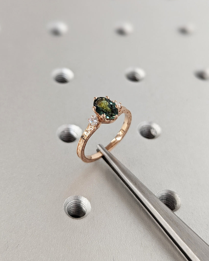 Peacock Sapphire Promise Ring Gold, Round Cut Engagement Dainty Sapphire Ring, Art Deco Ring, Green Gemstone Statement Ring Anniversary Gift