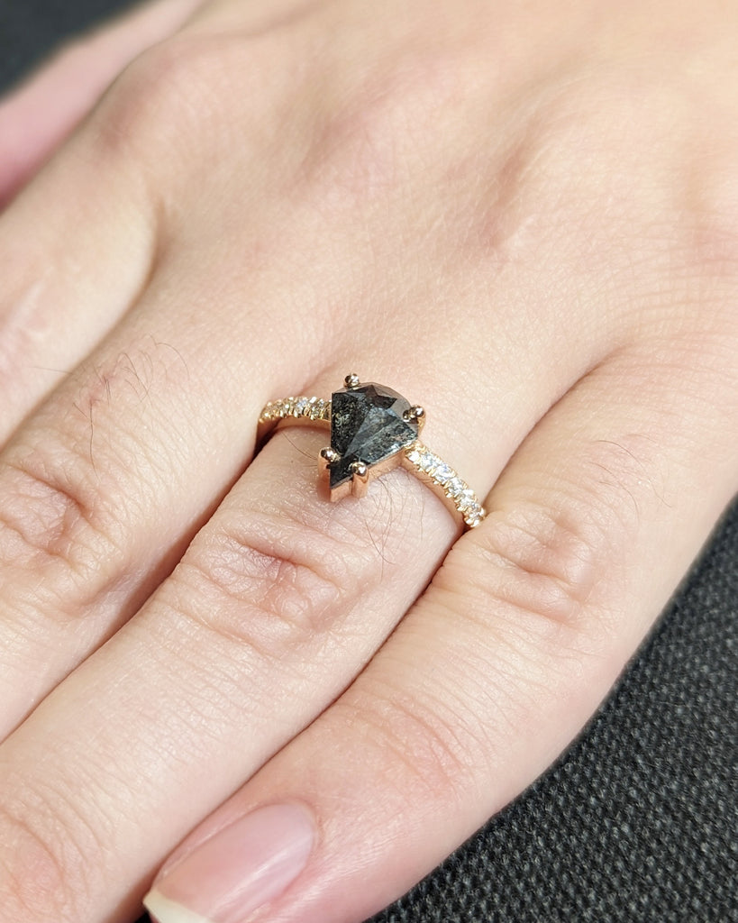 Raw Diamond Fan Cut Diamond, Salt and Pepper, Unique Engagement Ring, Rose Gold Geometric Diamond Ring, 14k Gold, Custom Handmade, Hammered