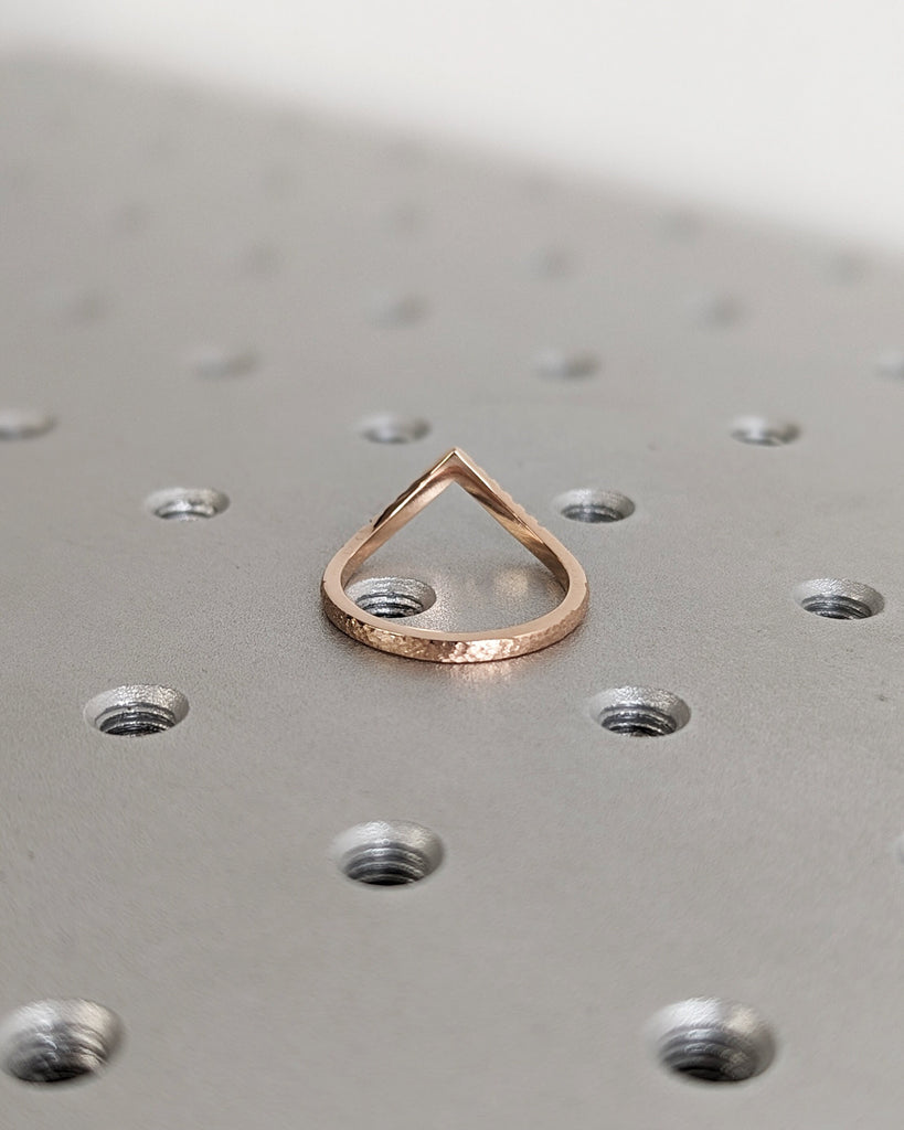 14k Hammered Gold Minimalist Chevron Ombre Diamond Wedding Ring, Curved Wedding Band for Women, Small V Ring, Dainty Wishbone Ring, Stacking