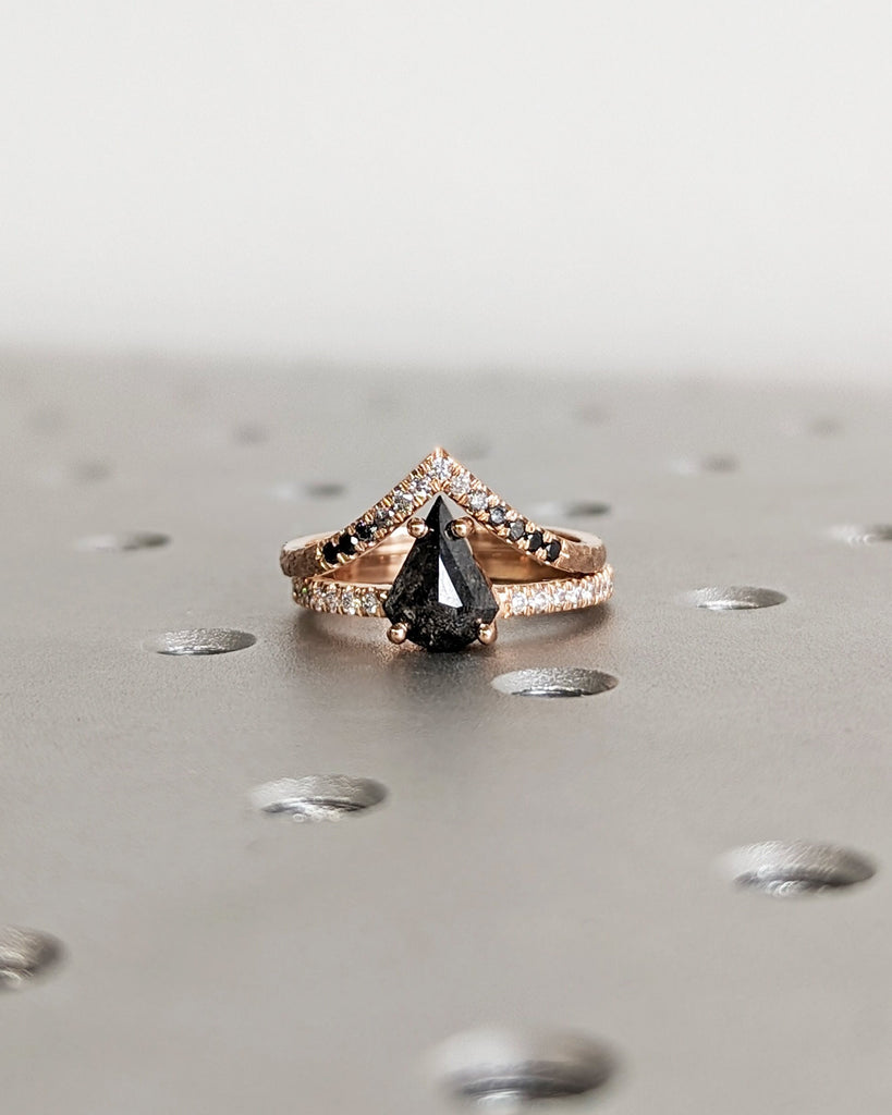 Raw Diamond Fan Cut Diamond, Salt and Pepper, Unique Engagement Ring, Rose Gold Geometric Diamond Ring, 14k Gold, Custom Handmade, Hammered