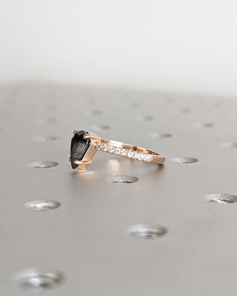 Raw Diamond Fan Cut Diamond, Salt and Pepper, Unique Engagement Ring, Rose Gold Geometric Diamond Ring, 14k Gold, Custom Handmade, Hammered