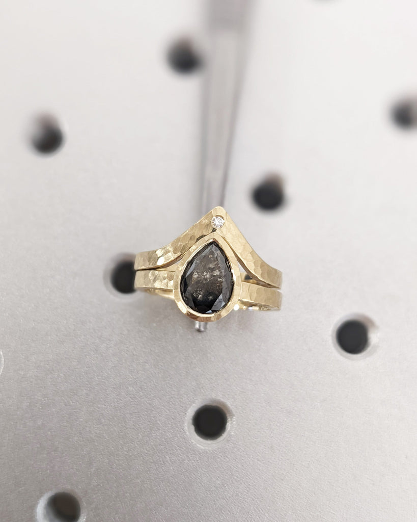 Vintage Salt and Pepper Diamond Engagement Ring Yellow Gold Engagement Ring Diamond Hammered Bezel Ring Matte Finish Ring Bridal Anniversary