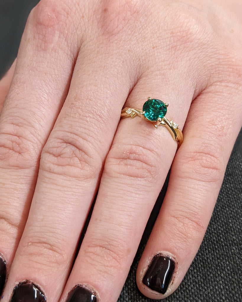 Twig Round Shaped Emerald Ring Gold Vintage Nature Inspired Unique Emerald Engagement Ring Antique Leaf Ring Bridal Wedding Ring for Women