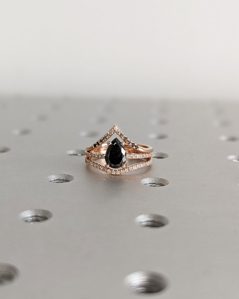 Diamond Engagement Ring Set, Rose Gold Art Deco Wedding Rings, Antique Salt and Pepper Bridal Set, Unique Pear-Shaped Design, 3-Piece Set