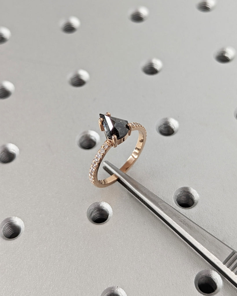 Raw Diamond Fan Cut Diamond, Salt and Pepper, Unique Engagement Ring, Rose Gold Geometric Diamond Ring, 14k Gold, Custom Handmade, Hammered