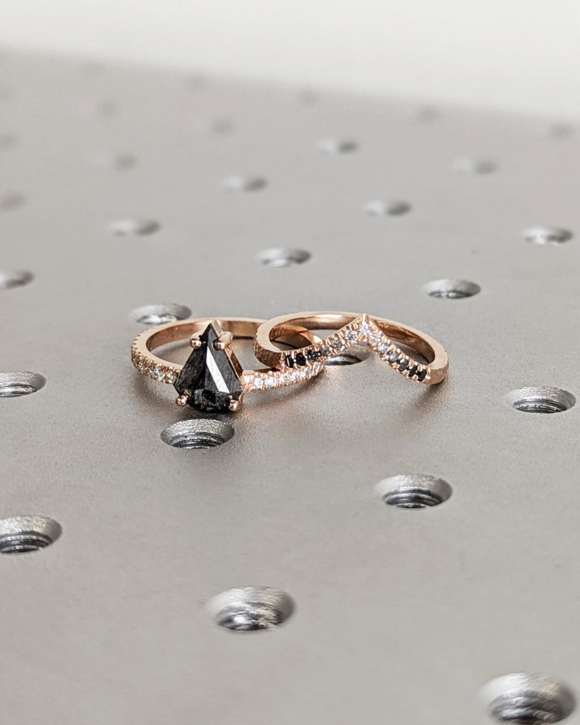 Raw Diamond Fan Cut Diamond, Salt and Pepper, Unique Engagement Ring, Rose Gold Geometric Diamond Ring, 14k Gold, Custom Handmade, Hammered