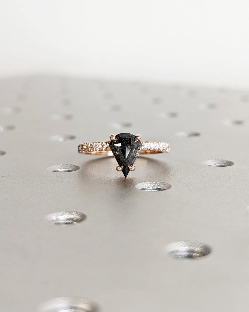 Raw Diamond Fan Cut Diamond, Salt and Pepper, Unique Engagement Ring, Rose Gold Geometric Diamond Ring, 14k Gold, Custom Handmade, Hammered