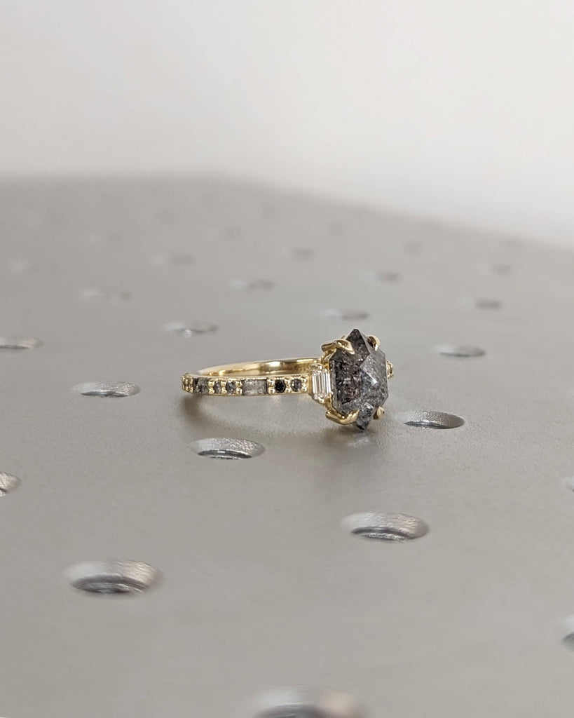 Raw Diamond Hexagon Baguette Diamond, Grey Salt and Pepper, Unique Retro Engagement Ring, Rose Cut Geometric Diamond Ring, 14k Yellow Gold