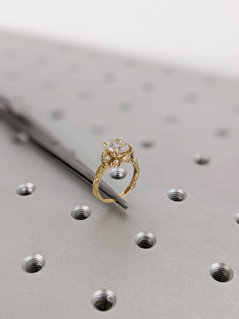 Nature Inspired Round Moissanite Engagement Ring | 18K Yellow Gold Twigs and Leaves Promise Ring | Alternative Custom Bridal Jewellery Ring