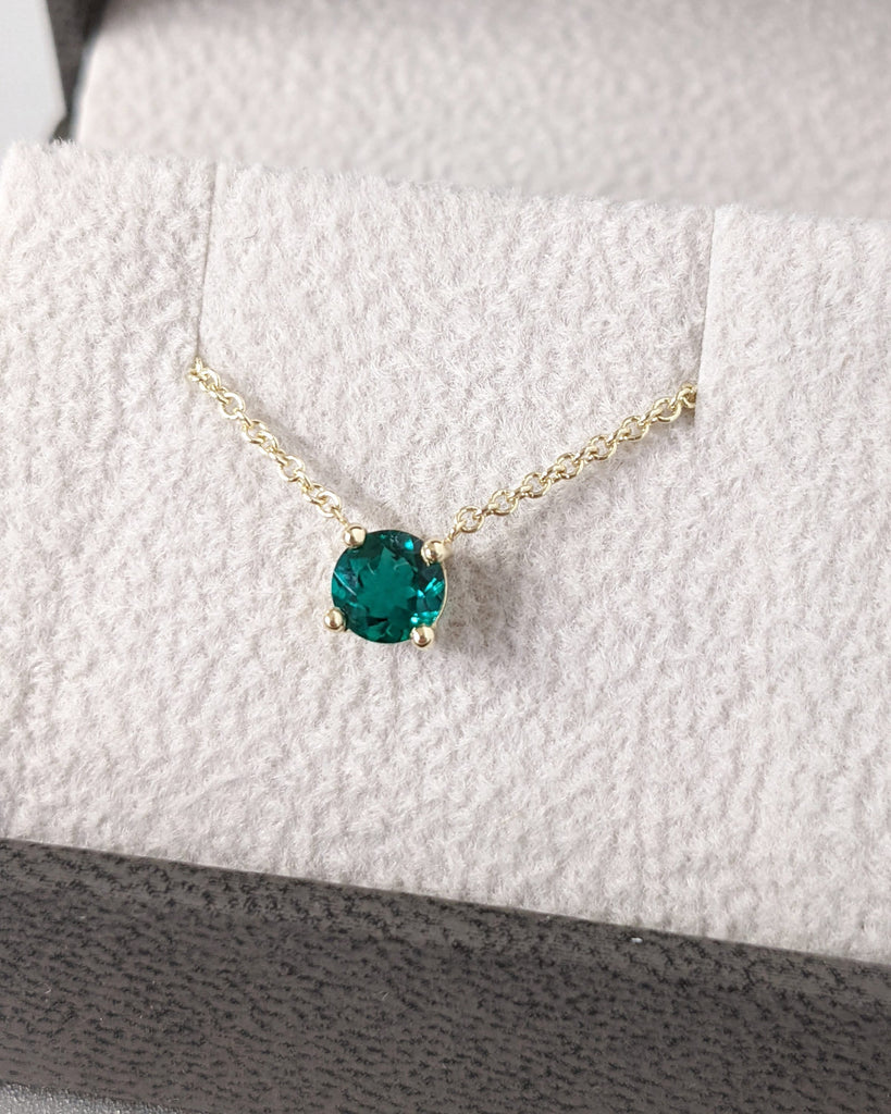 Solid Gold Emerald Pendant Necklace for Her | 18K Gold Chain Women Jewelry | May Birthstone Necklace | Timeless Round cut Solitaire Necklace