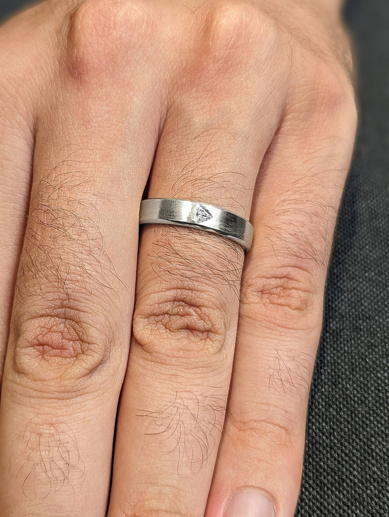 Triangle Flush Set Moissanite Brushed Finish 5mm Mens Wedding Ring | 14K 18K White Gold Beveled Edge Statement Ring Anniversary Gift for Him