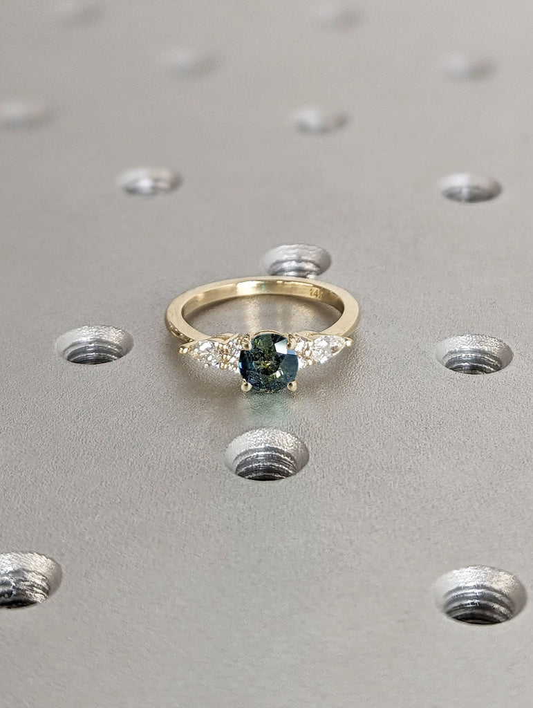 Round Montana Blue Green Sapphire 14K Yellow Gold Diamond Clusters Cocktail Ring