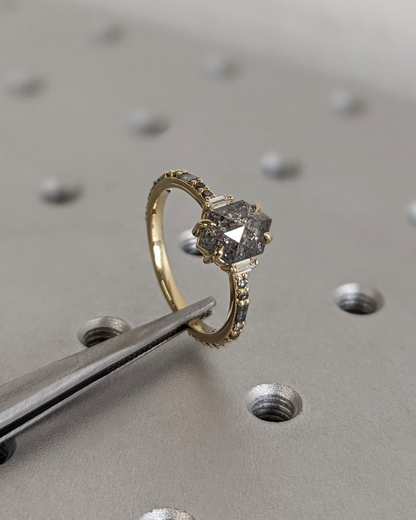 Raw Diamond Hexagon Baguette Diamond, Grey Salt and Pepper, Unique Retro Engagement Ring, Rose Cut Geometric Diamond Ring, 14k Yellow Gold