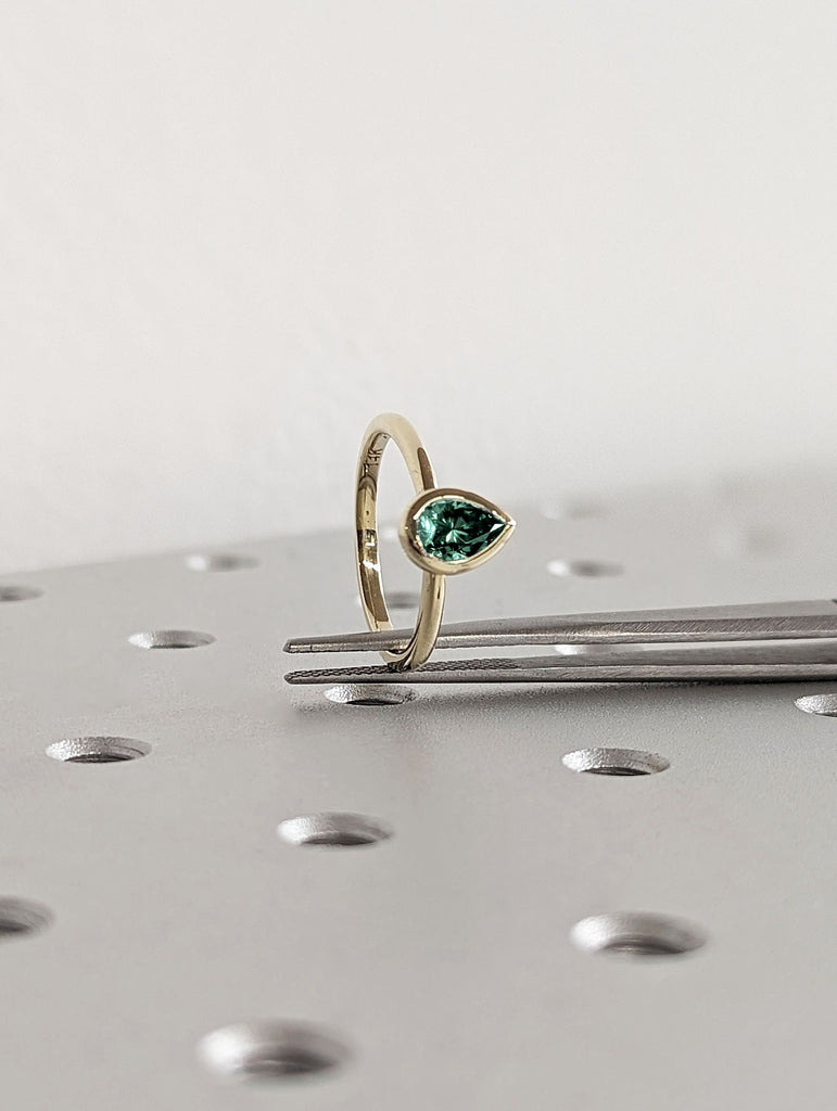 Unique 0.5ct Pear cut Lab Cultured Emerald Solitaire 14K Yellow Gold Proposal Ring