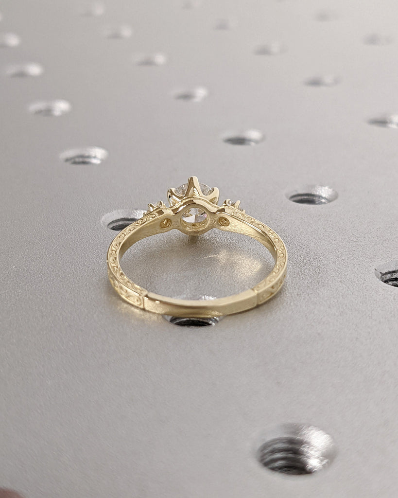 Lab Grown Diamond 14k Real Gold Moissanite Diamonds Dainty Round 3 Stone Engagement Ring, Cluster Ring, Filigree Band, Hand Carved, Trellis