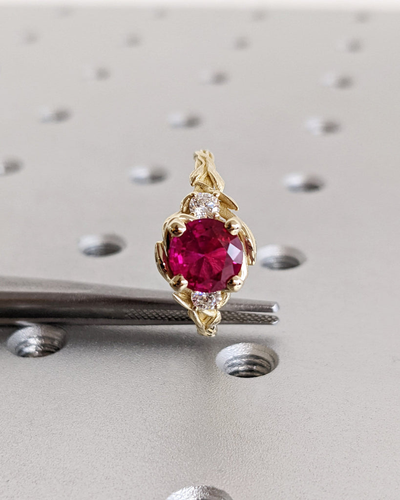 Round Red Ruby 14K Real Gold Promise Ring | Nature Inspired Leaves Motif Engagement Ring | Custom Wedding Anniversary Ring for Her | Trellis