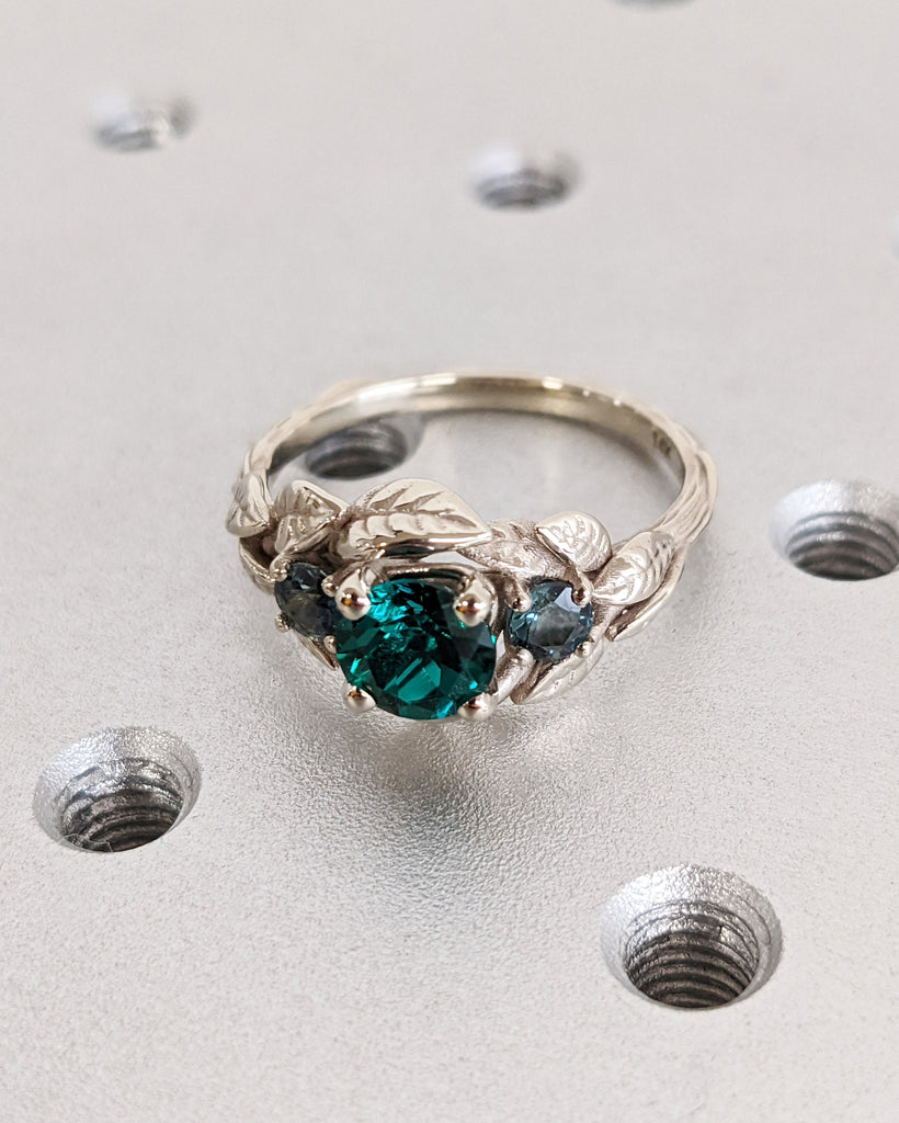 Nature Inspired Emerald Bridal Ring / Branch Emerald Engagement Ring / Leaf Emerald Engagement Ring / Art Deco / Trellis / Peacock Sapphire