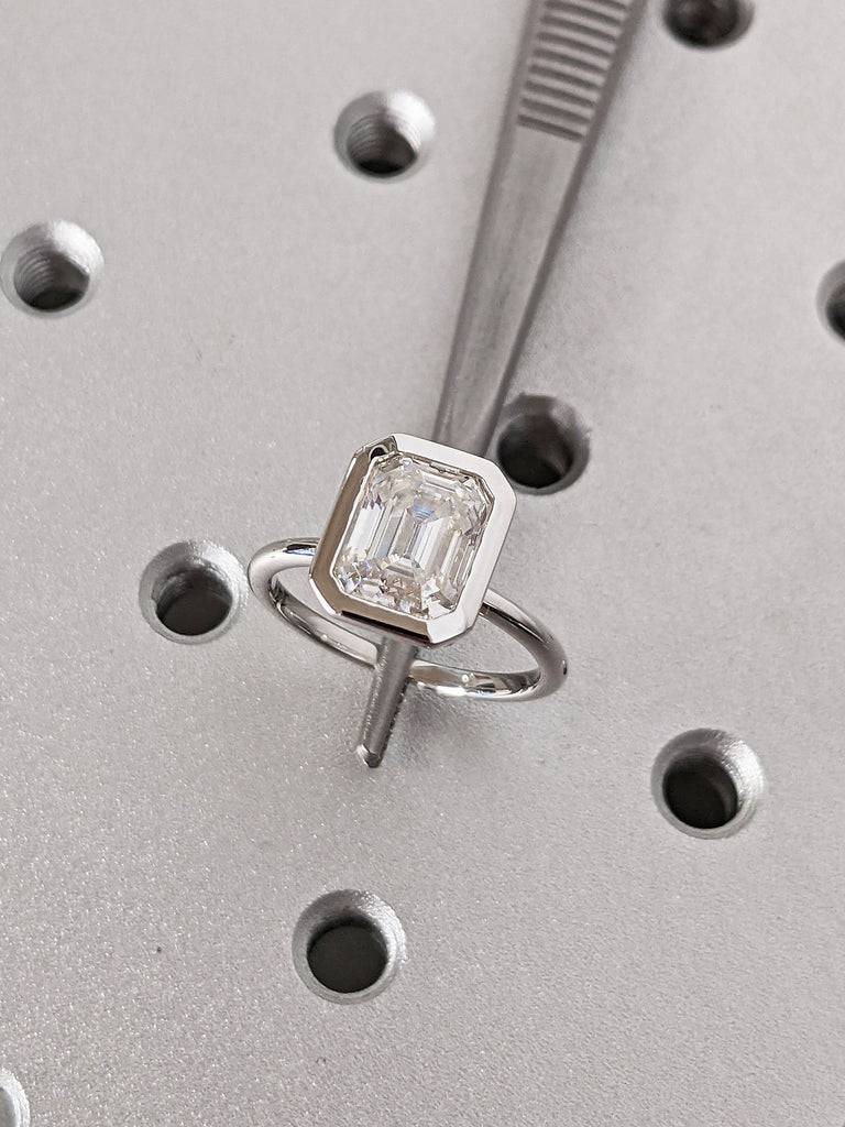 2.5ct Emerald cut Moissanite Solitare Bezel Set Anniversary Statement Ring for Her Platinum White Gold