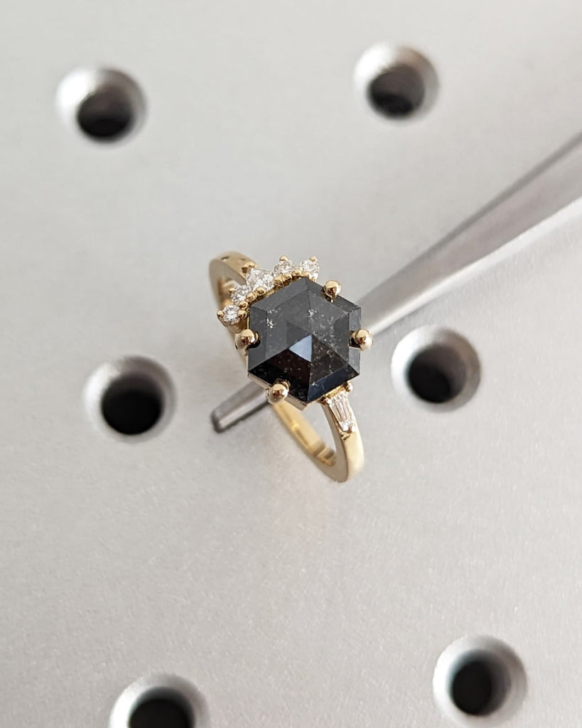 Cluster Ring in 18K Yellow Gold / Geometric Hexagon Grey Salt and Pepper Diamond Cluster Ring / Multi Stone Engagement Ring / Modern Design