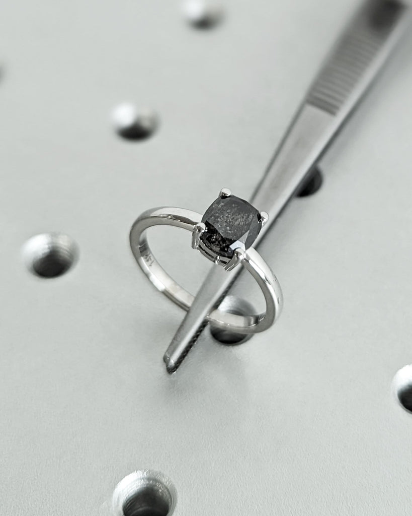 Solid Gold Cushion Salt and Pepper Engagement Ring, Vintage Solitaire Diamond Ring, 14K White Gold Ring, Minimalist Wedding Anniversary Ring