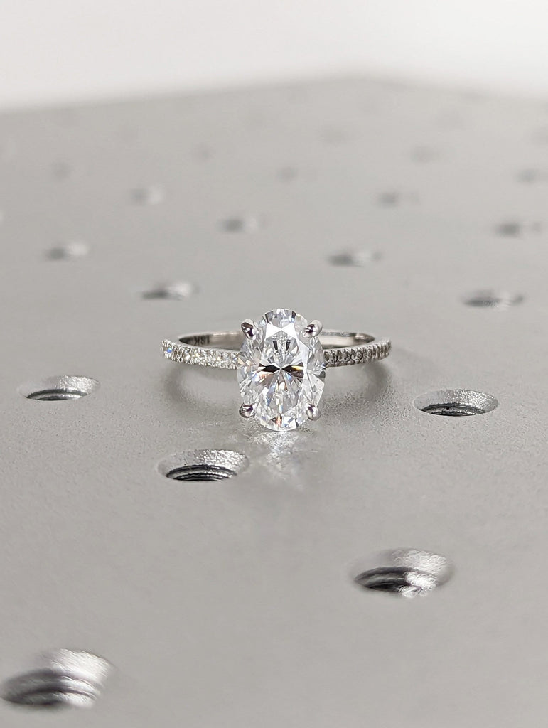 Oval Cut Moissanite Engagement Ring | 18K White Gold Promise Ring | Dainty Diamond Proposal Ring | Personalized Wedding Ring | Anniversary