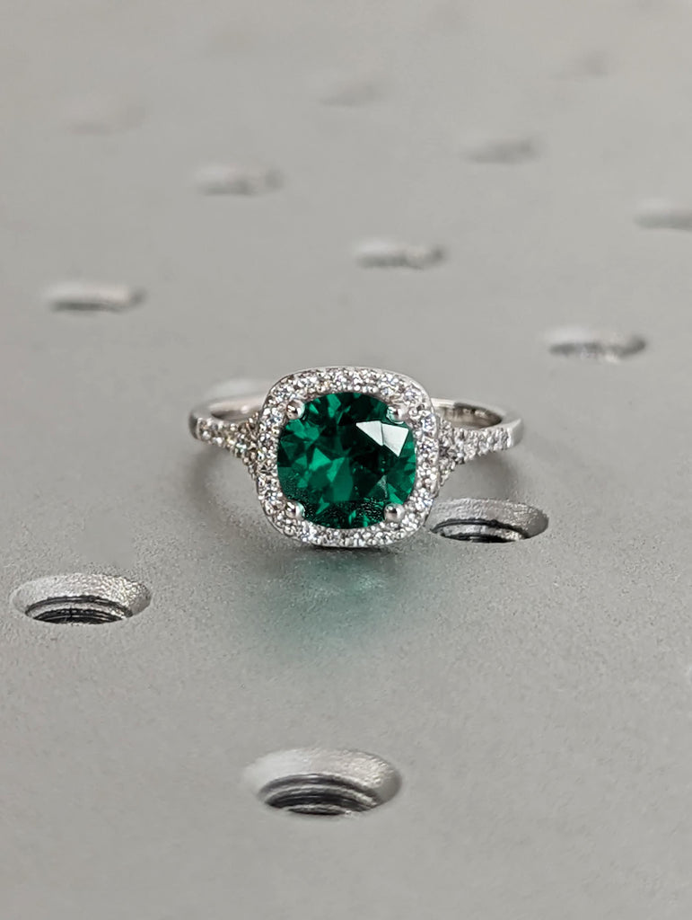 1.5ct Round Lab Emerald Diamond Cushion Halo Engagemenet Ring White Gold