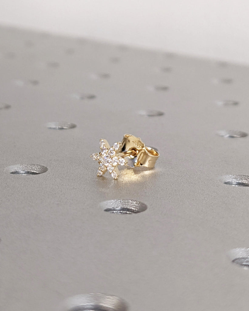 Dainty Lab Diamond Screw Back Studs Flower Earrings | 14K 18K Gold Earrings for Women | Eco-Friendly Jewelry Anniversary Gift for Her