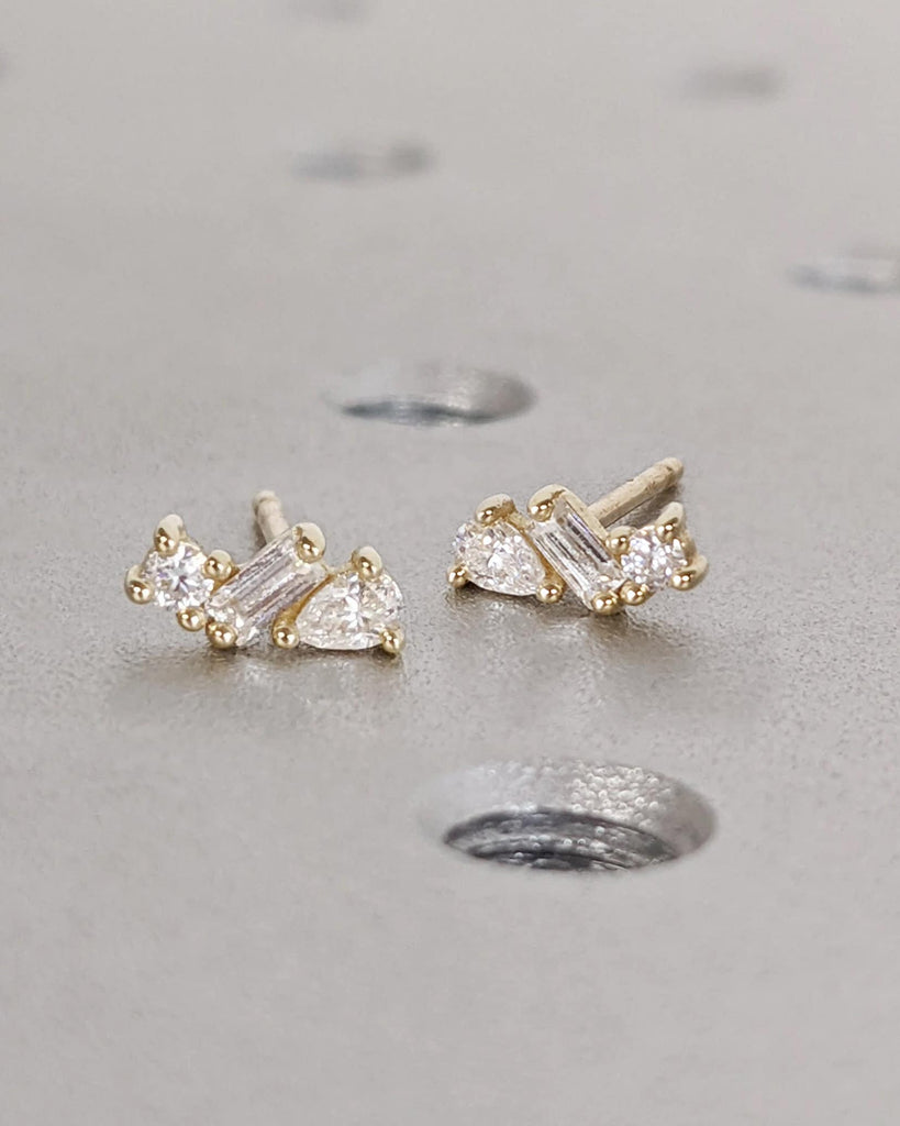 Single (Half Pair) 14k Solid Gold Natural Diamond Baguette Pear and Round Cluster Spray Earring