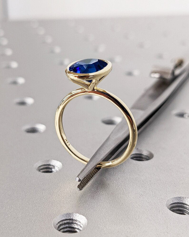 Art Deco Blue Sapphire Engagement Ring For Her - Vintage Sapphire Promise Ring - Solid Gold - September Birthstone - Bezel Set - Minimalist