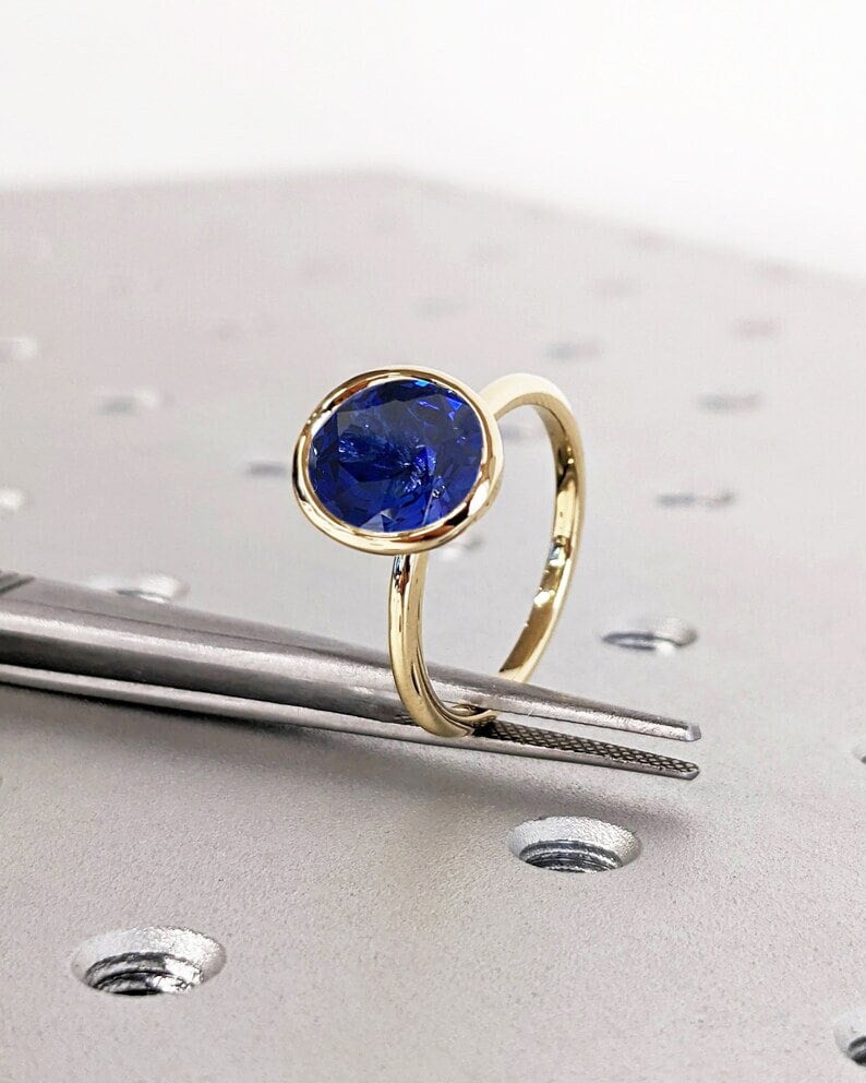 Art Deco Blue Sapphire Engagement Ring For Her - Vintage Sapphire Promise Ring - Solid Gold - September Birthstone - Bezel Set - Minimalist