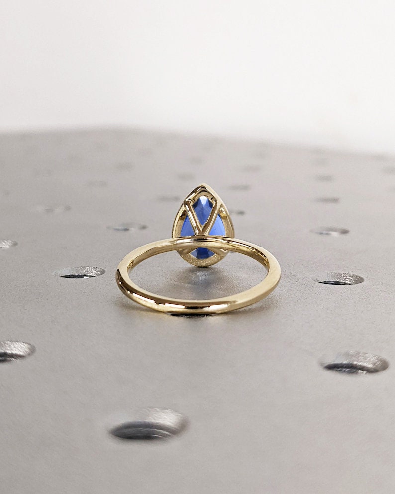 Art Deco Blue Sapphire Engagement Ring For Her - Vintage Sapphire Promise Ring - Solid Gold - September Birthstone - Bezel Set - Minimalist