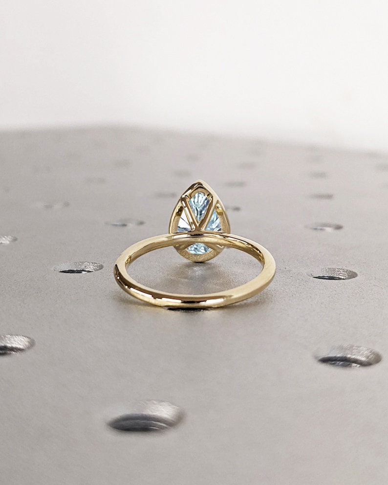 Vintage Aquamarine Wedding Ring Bezel Set Bridal Anniversary Jewelry Solitaire Pear Cut Gemstone Ring March Birthstone Simple Gift For Her