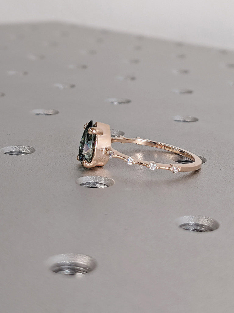 Art Deco Green Moissanite Rose Gold Wedding Anniversary Ring for Her | Round Diamond Thin Gold Band | Alternative Trendy Bridal Jewelry