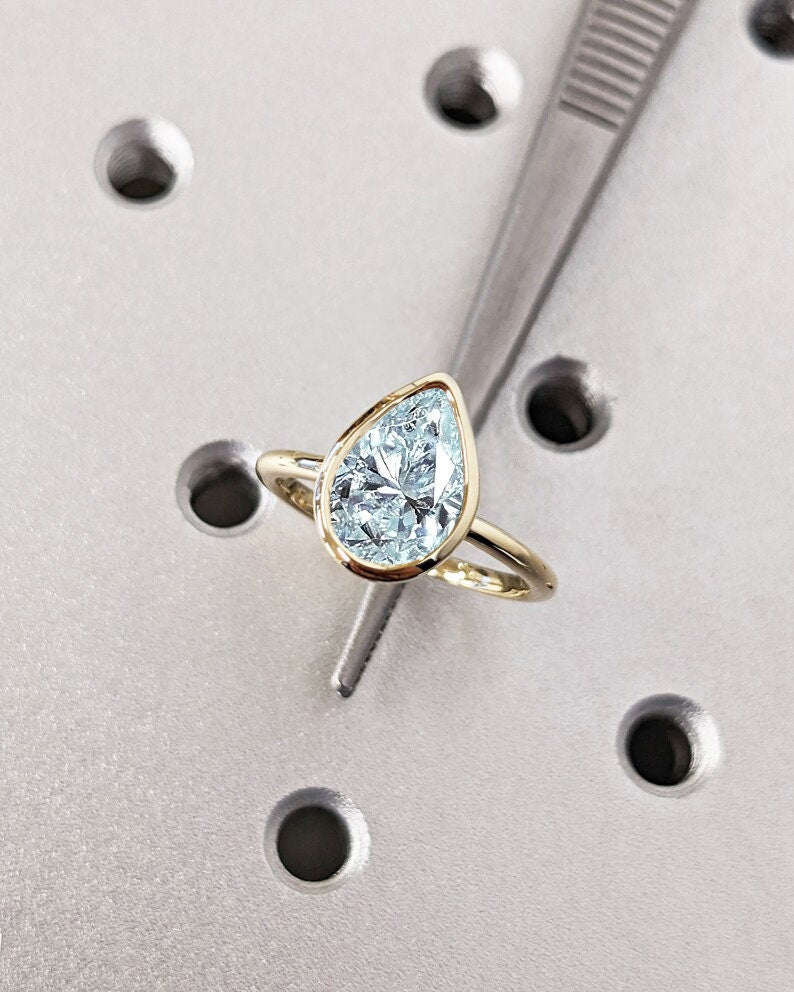 Vintage Aquamarine Wedding Ring Bezel Set Bridal Anniversary Jewelry Solitaire Pear Cut Gemstone Ring March Birthstone Simple Gift For Her