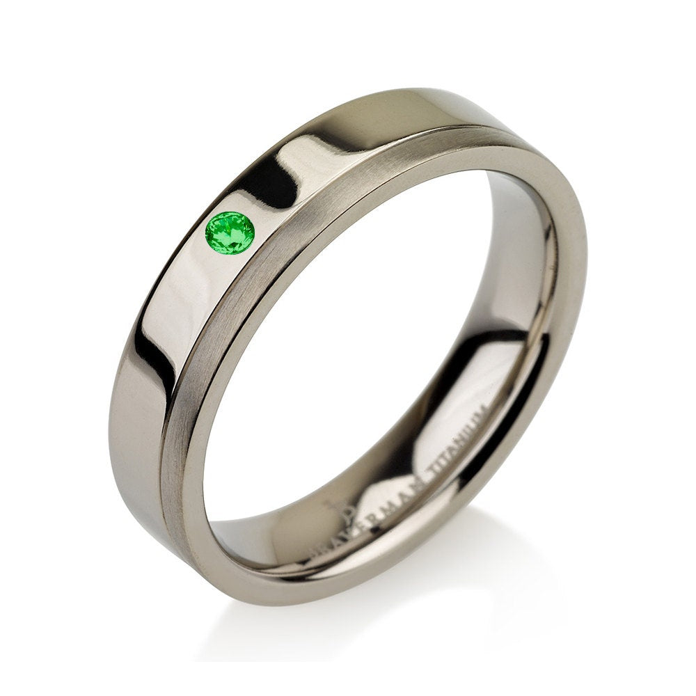 Titanium Wedding Band, Womens Wedding Bands, Green Emerald Band, Green Emerald Ring, Titanium Wedding , Titanium Women